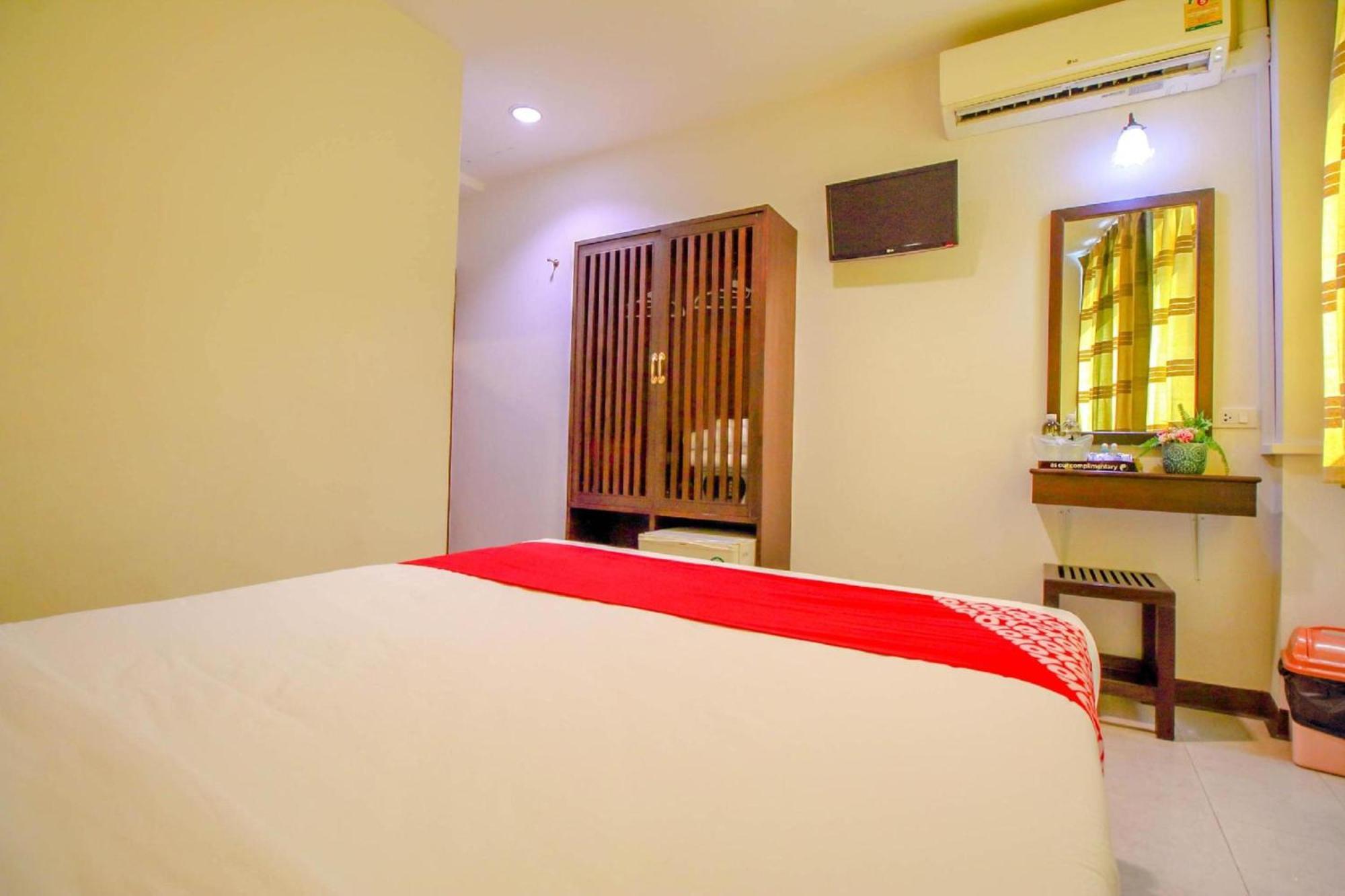 Super Oyo 484 Pannee Residence Khaosan Sha Plus Bangkok Exterior photo