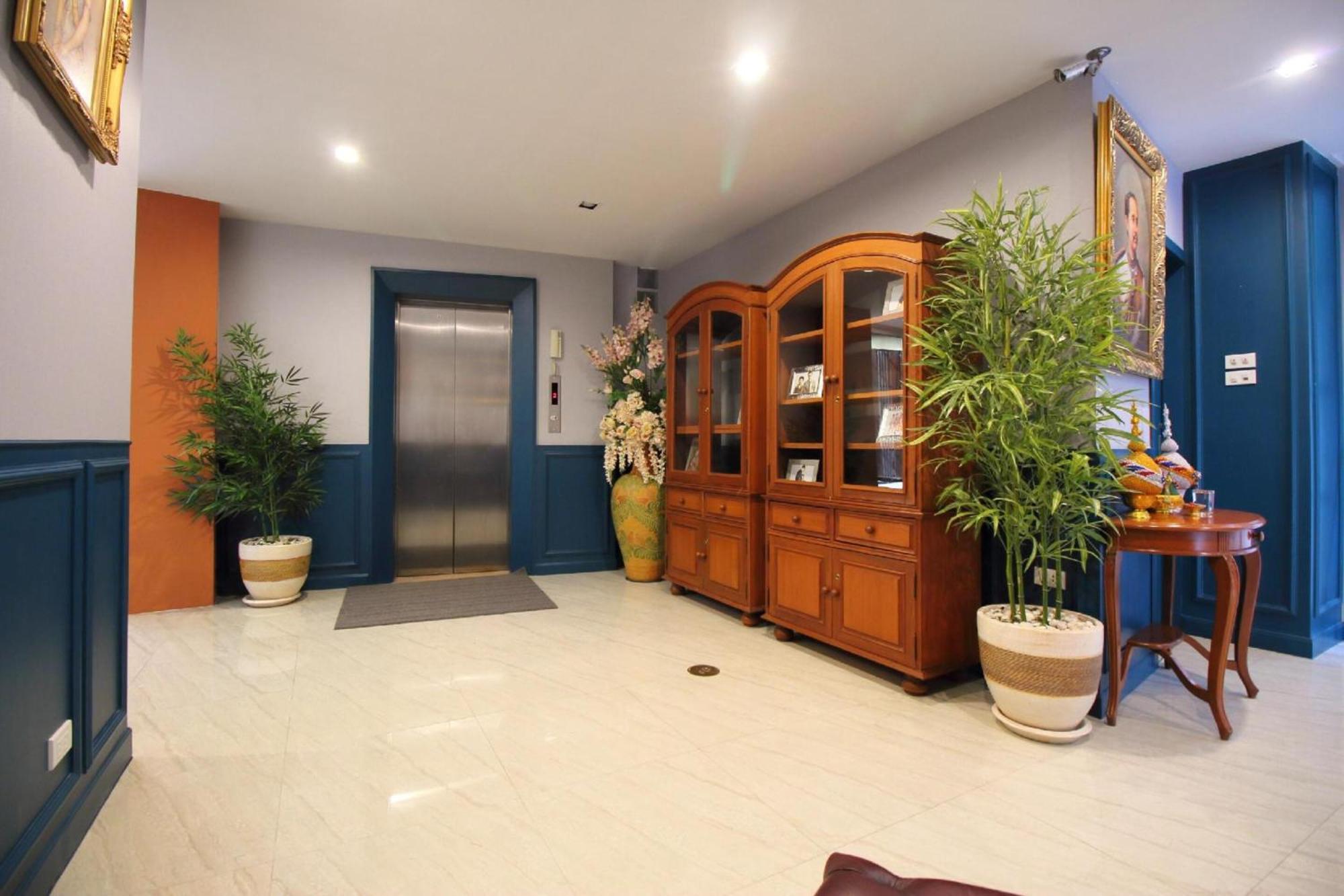 Super Oyo 484 Pannee Residence Khaosan Sha Plus Bangkok Exterior photo