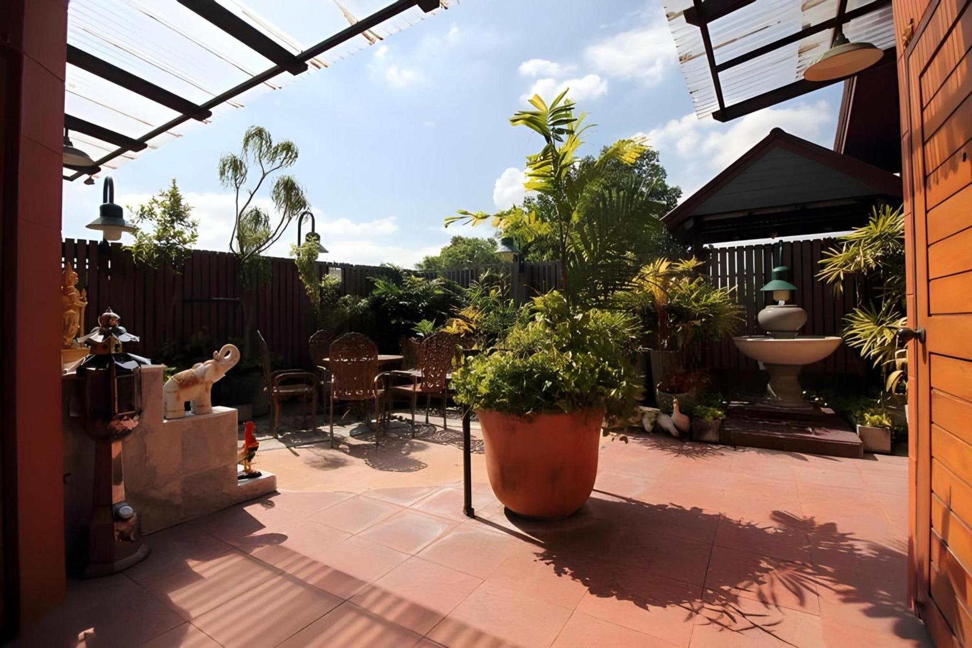 Super Oyo 484 Pannee Residence Khaosan Sha Plus Bangkok Exterior photo